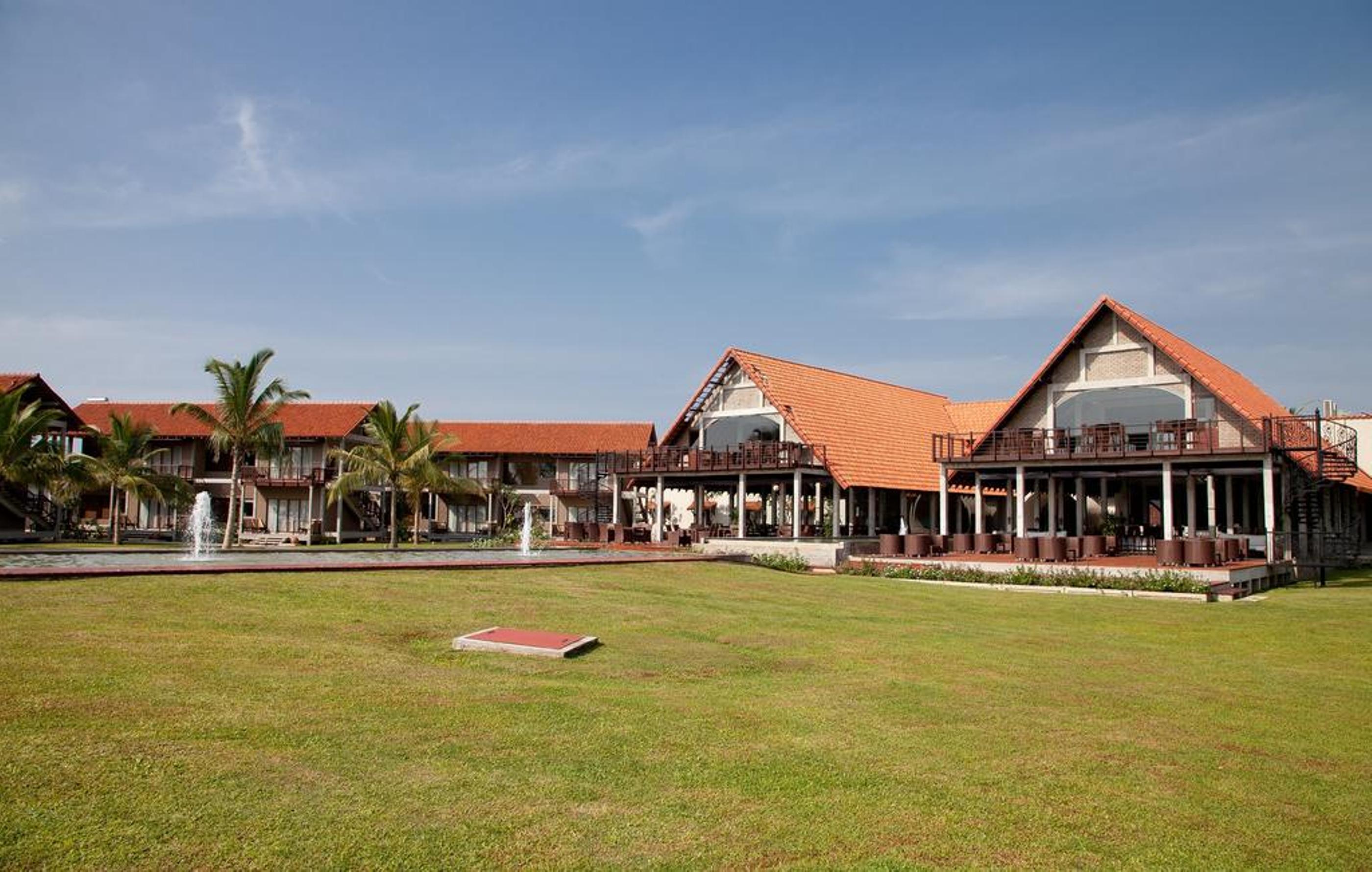 Uga Bay Hotel Passikudah Exterior photo